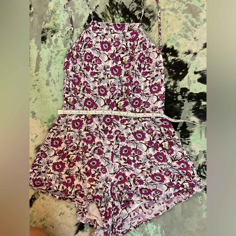 Billabong romper - Picture 3 of 12